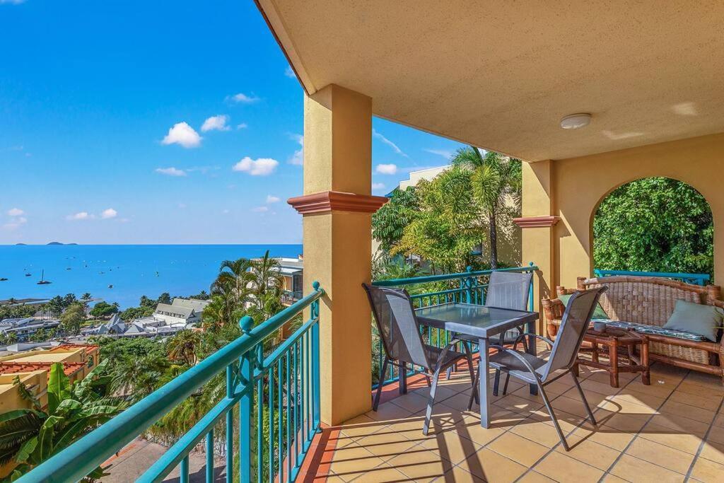 Turquoise Views Appartement Airlie Beach Buitenkant foto