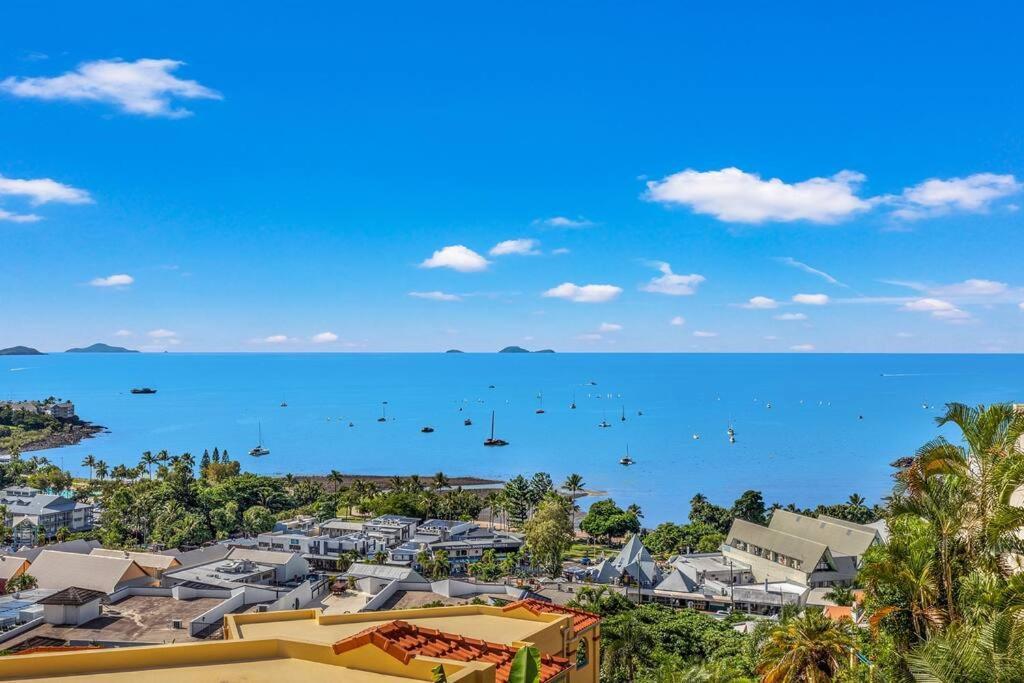 Turquoise Views Appartement Airlie Beach Buitenkant foto